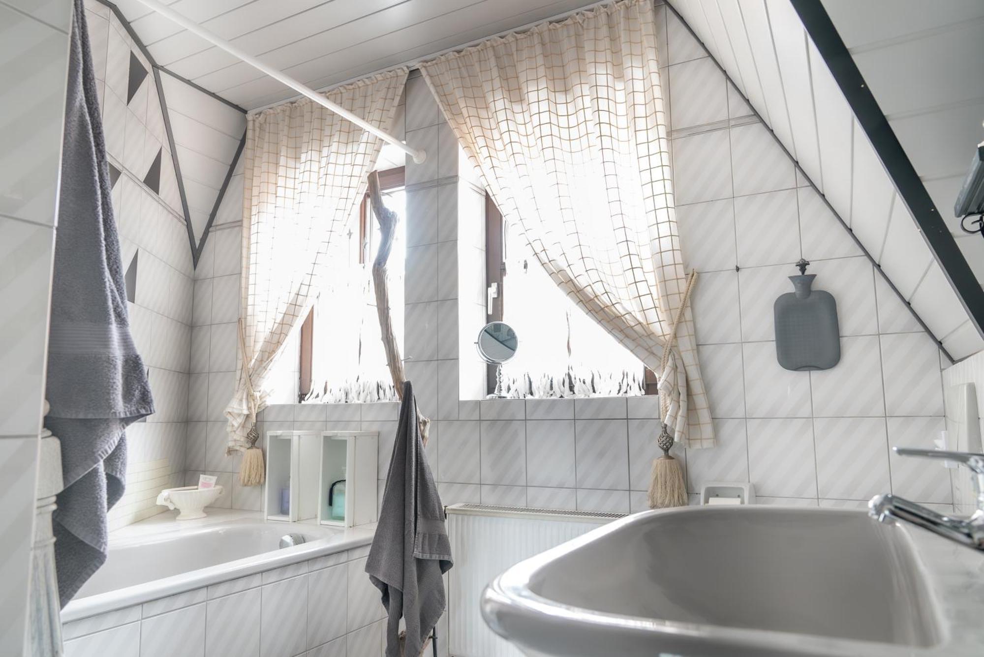 La Belle Etage Fuer Nichtraucher โคเอิสเฟลท์ ภายนอก รูปภาพ